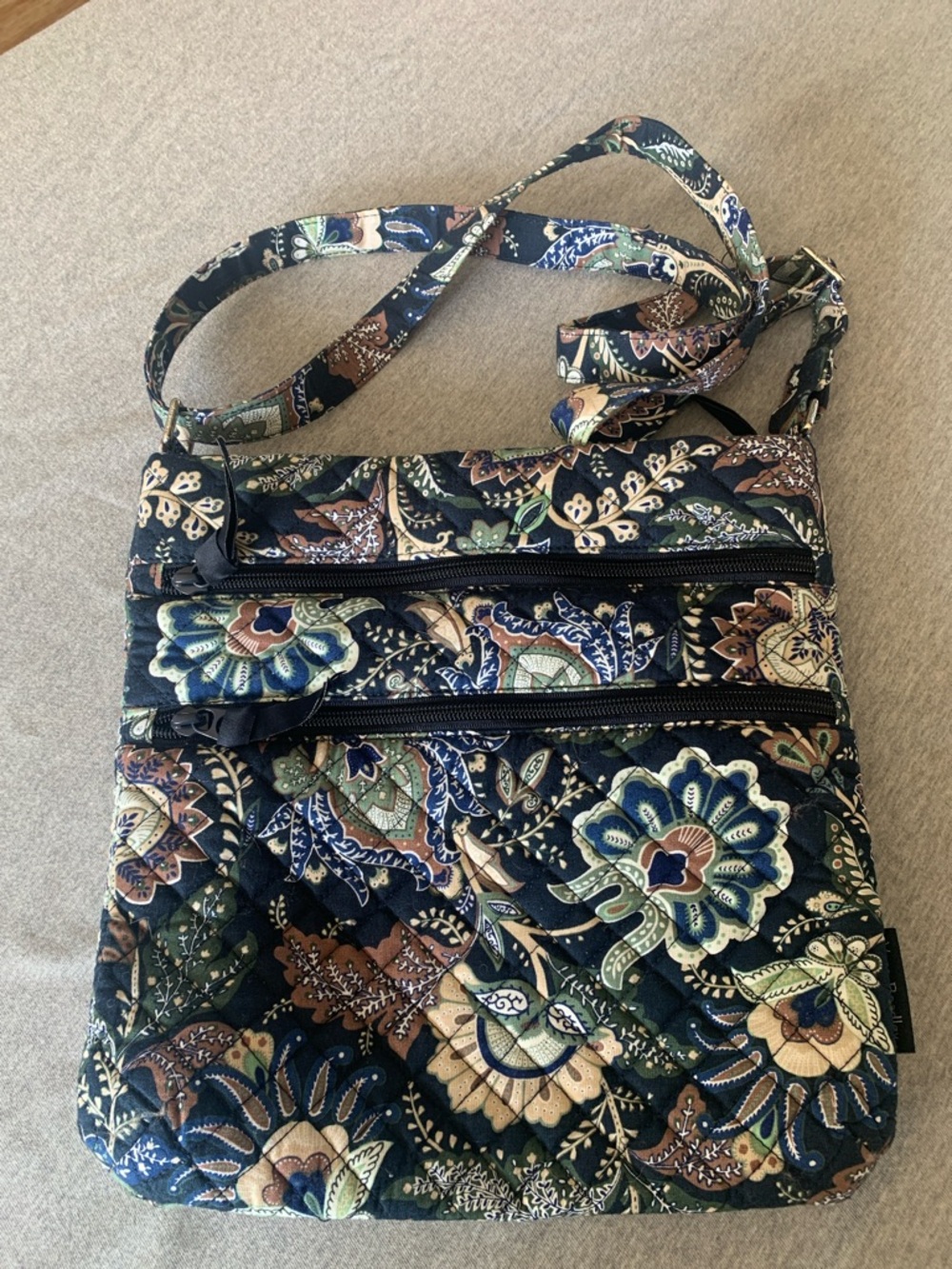 Vera Bradly crossbody bag measurements